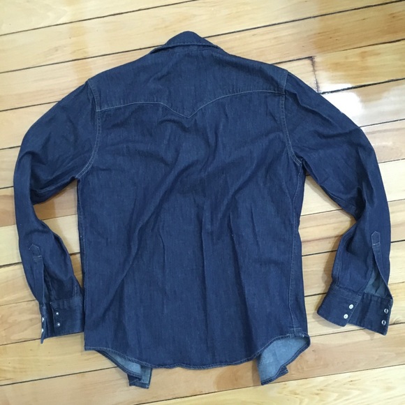 Men’s Pearl Snap Button Jean Shirt - Picture 2 of 5